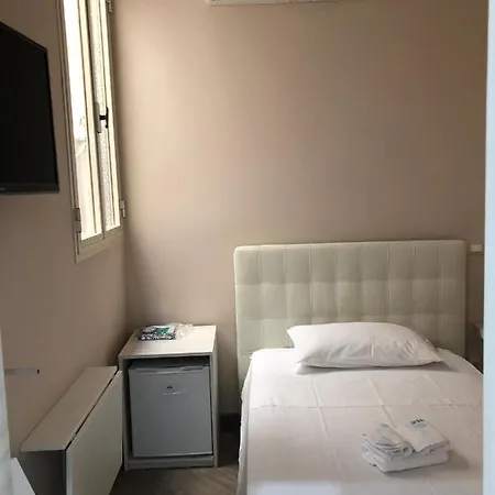 Elena Rooms Taranto Exterior foto