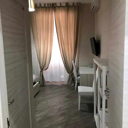 Elena Rooms Taranto Exterior foto