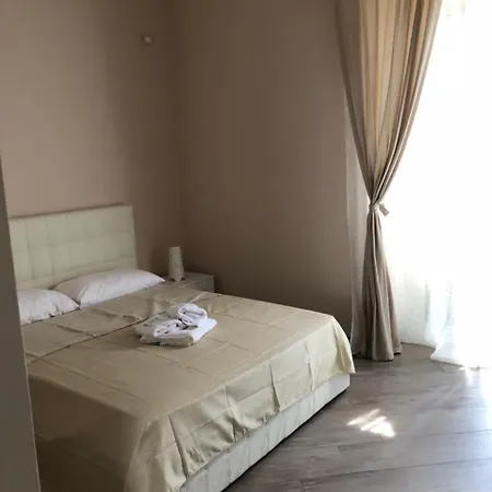 Elena Rooms Taranto Exterior foto